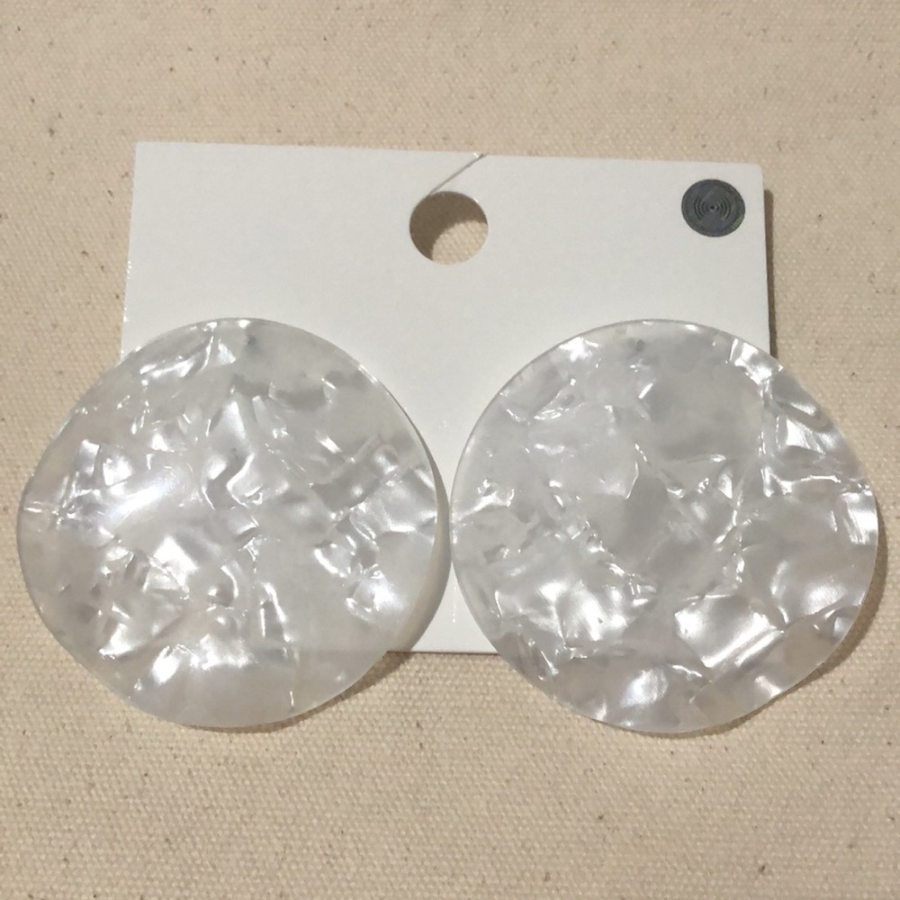 Earings - Picture 3 of 4